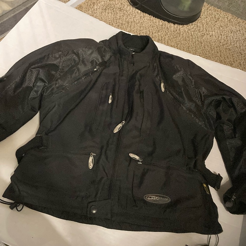 Nitro Racing riding jacket summer with lots storage and safety plates size S